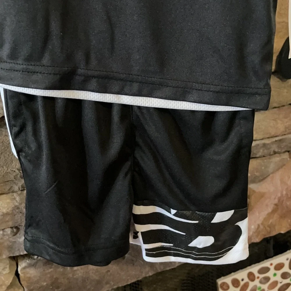 NWT 12mth New Balance outfit